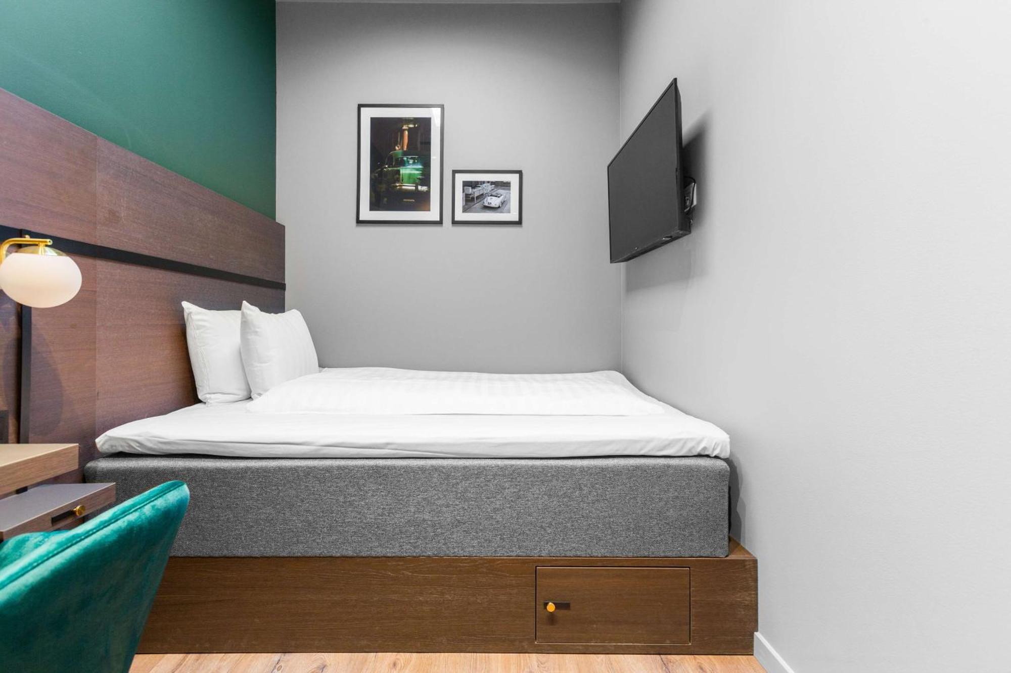 Western Kungens Kurva 4*